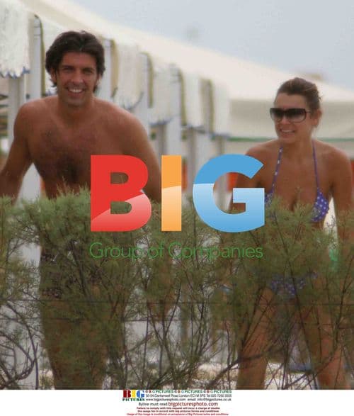 Alena Seredova and Gigi Buffon on the beach