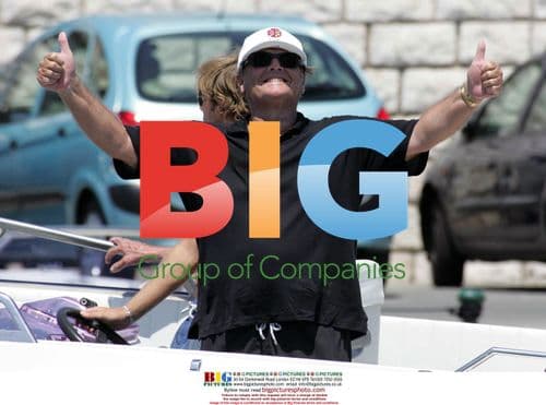 Jack Nicholson out in St. Tropez with daughters