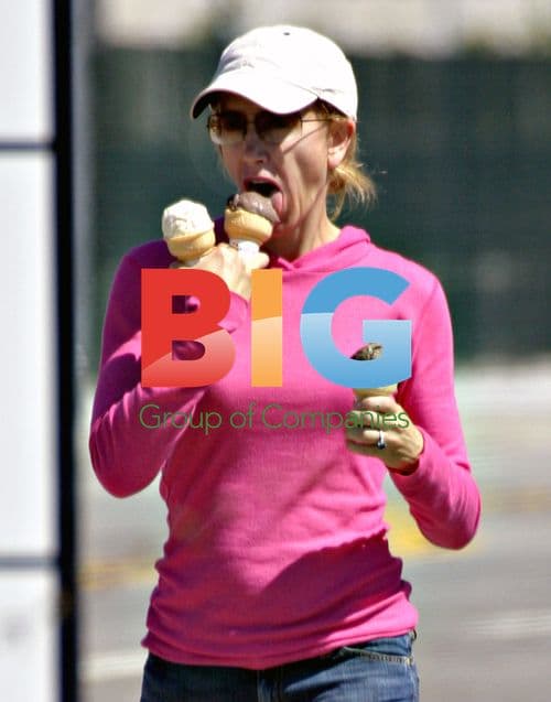 Felicity Huffman with Daughters