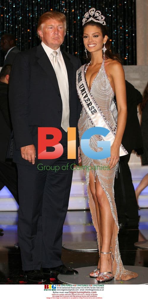 Zuleyka Rivera Mendoza Crowned Miss Universe 2006