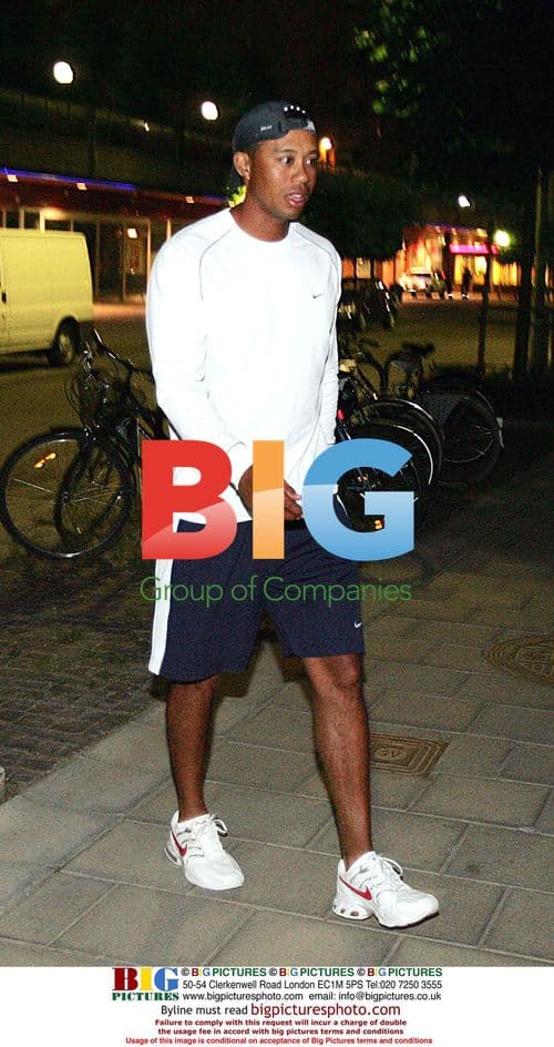 Tiger Woods and Elin Nordgren Arrive in Stockholm