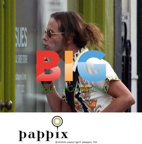 Ricardo Ribeiro Shops in London