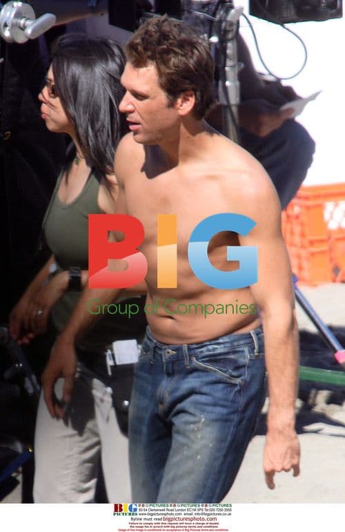 Dane Cook and Carrie Fleming film "Good Luck Chuck" scene