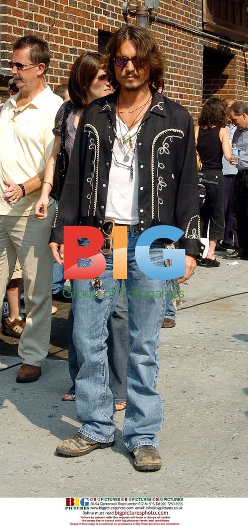 Johnny Depp Signing Autographs in New York