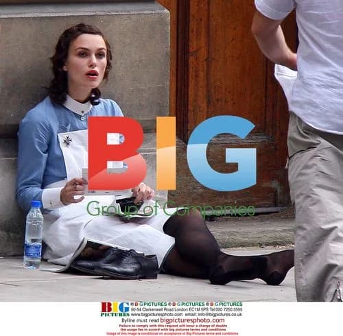 Keira Knightley on set of 'Atonement'