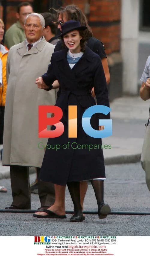 Keira Knightley on set of 'Atonement'