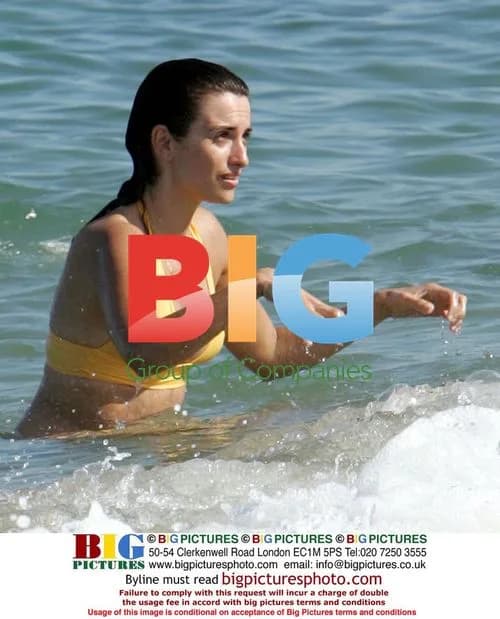 Penelope Cruz Enjoys the Coastline