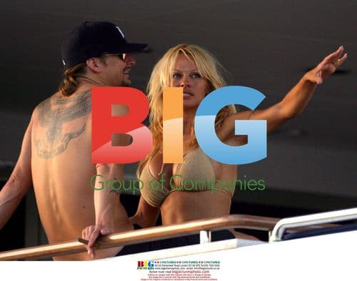 Kid Rock and Pamela Anderson on yacht