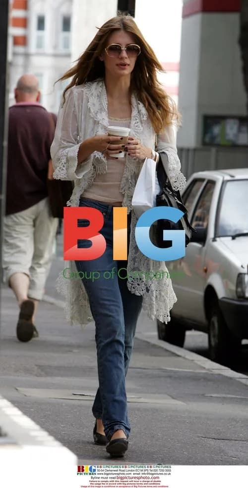 Mischa Barton enjoys coffee in west London