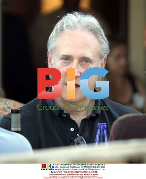 Brent Spiner Spotted at Malibu Cafe