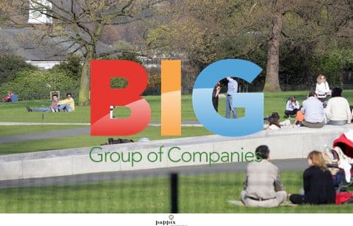 Queen's Brian May Visits Diana Memorial Fountain