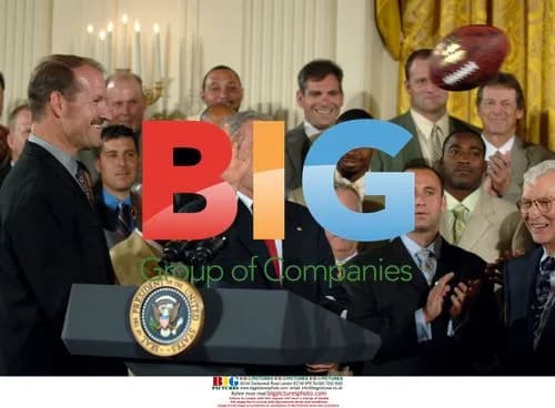 Bush Throws Pass to Steelers' Hines Ward at White House