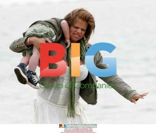 Jade Goody at the beach with family