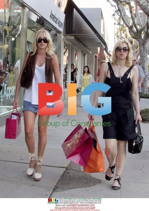 Courtney Love and Kimberly Stewart Shopping