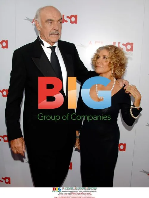 Sean Connery and wife Micheline arrive at AFI Tribute