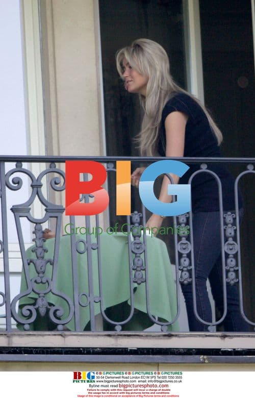 Alex Curran prepares for England's World Cup match