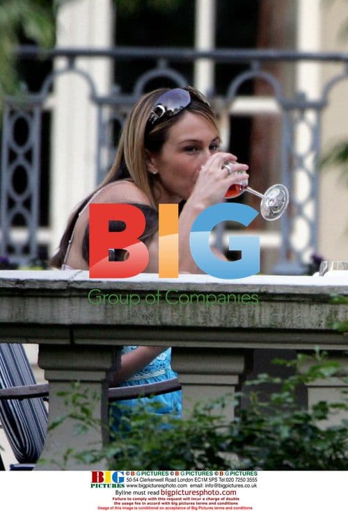 Louise Owen enjoys dinner with daughter Gemma Rose