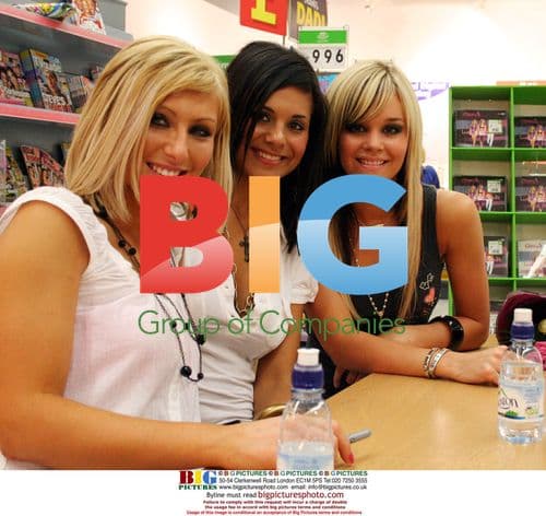 Clea Promotes New Single at Asda