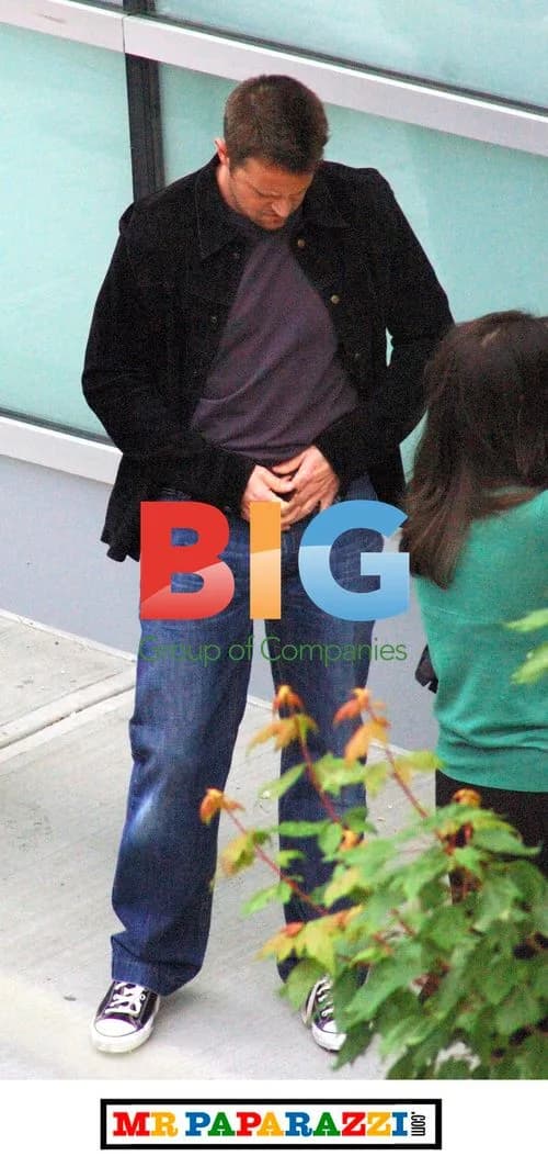 Matthew Perry on set of 'Numb' in Vancouver