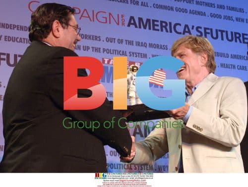 Robert Redford gives award to Leo W. Gerard