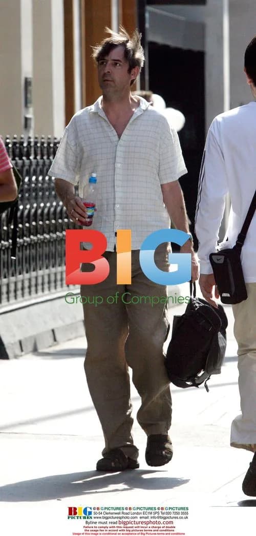 Neil Morrissey Strolls in Central London