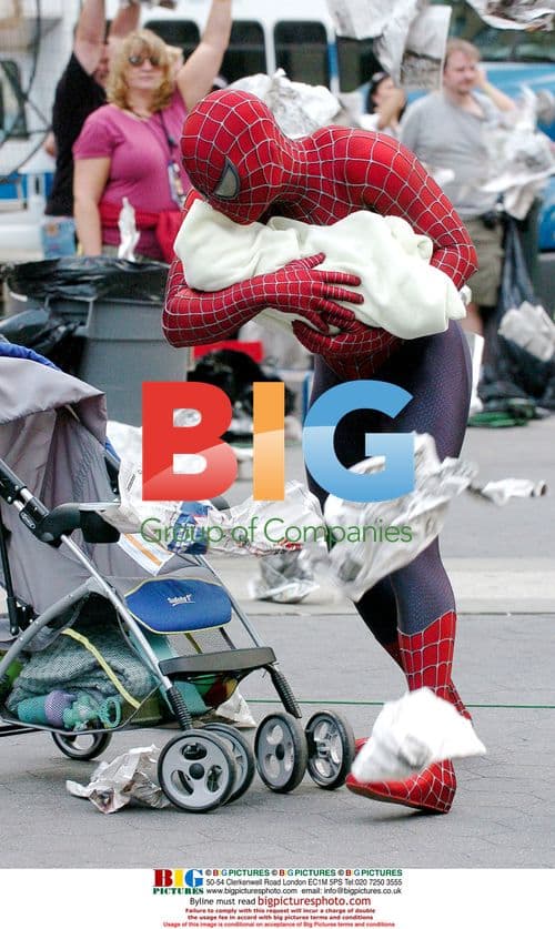 Spiderman Saves Baby in NY