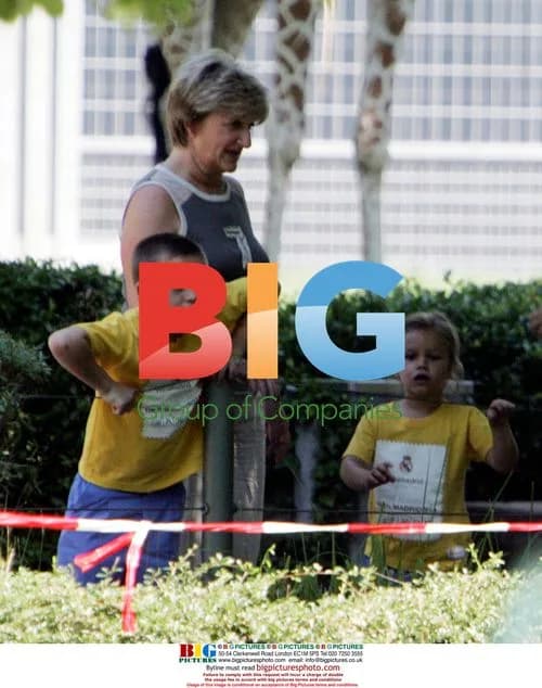 Beckham boys enjoy day out at park