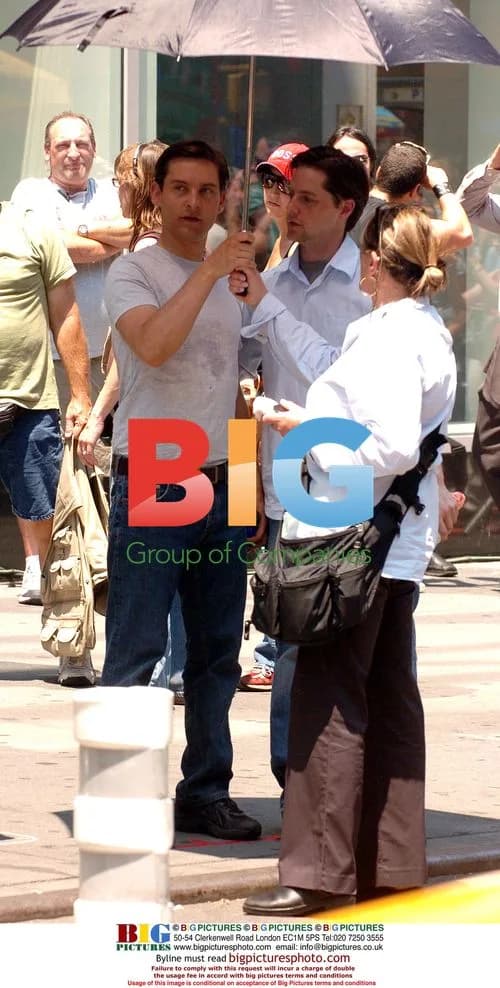 Tobey Maguire on Spiderman 3 set