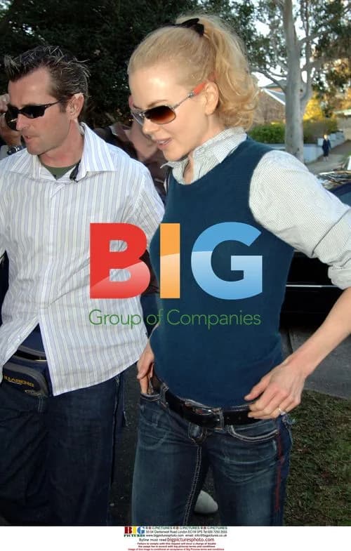 Nicole Kidman Arrives at Parents' House