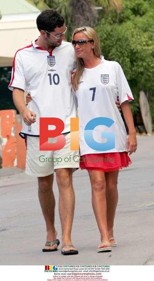 Tamzin Outhwaite and Tom Ellis in Flip Flops