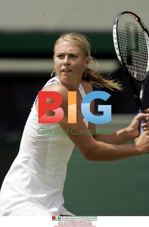 Maria Sharapova vs Anna Smashnova at Wimbledon 2006