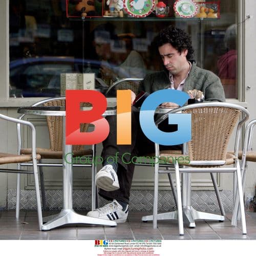 Stephen Mangan Reading at Cafe