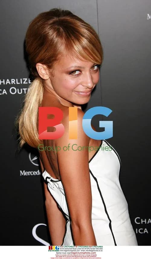 Nicole Richie at Social Hollywood Grand Opening