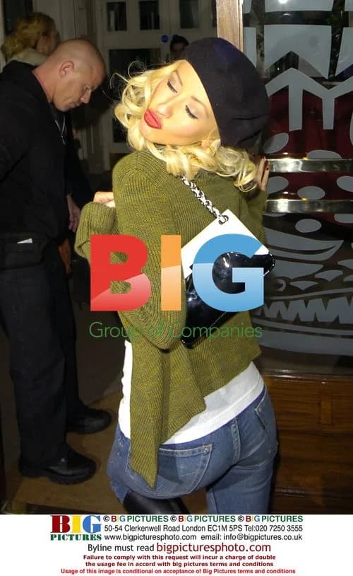 Christina Aguilera and husband dine in London