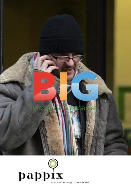Joe Pasquale strolls in London