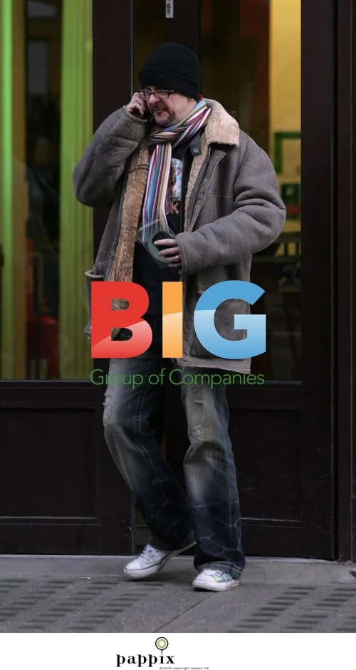 Joe Pasquale walking in north London