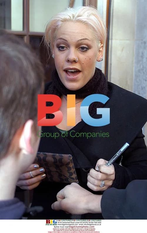 Pink Signs Autographs in London
