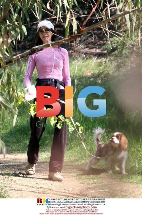 Teri Hatcher on nature hike with daughter