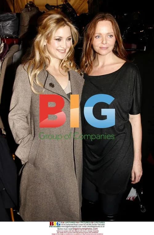 Kate Hudson and Stella Mccartney at Fashion Show