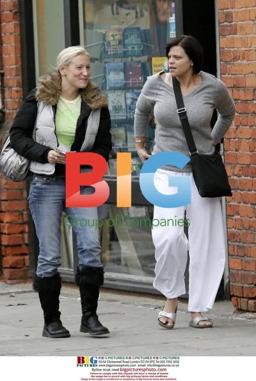 Jade Goody Arrives at Beauty Salon