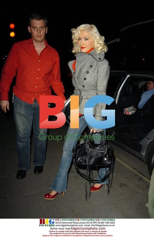 Christina Aguilera visits dentist in London