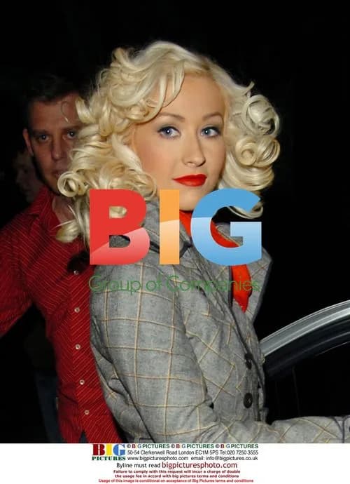 Christina Aguilera visits dentist in London