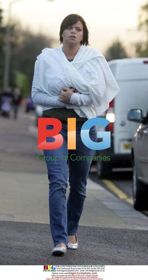 Jade Goody Shops for Nomad Boots