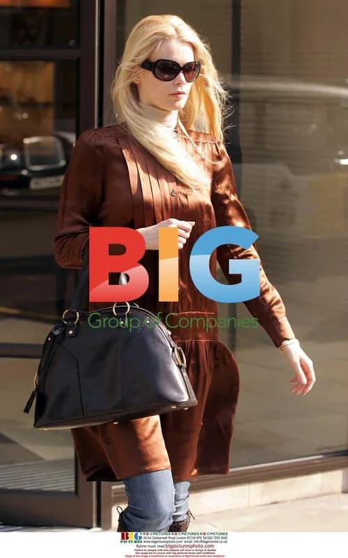 Model Claudia Schiffer Shopping in London