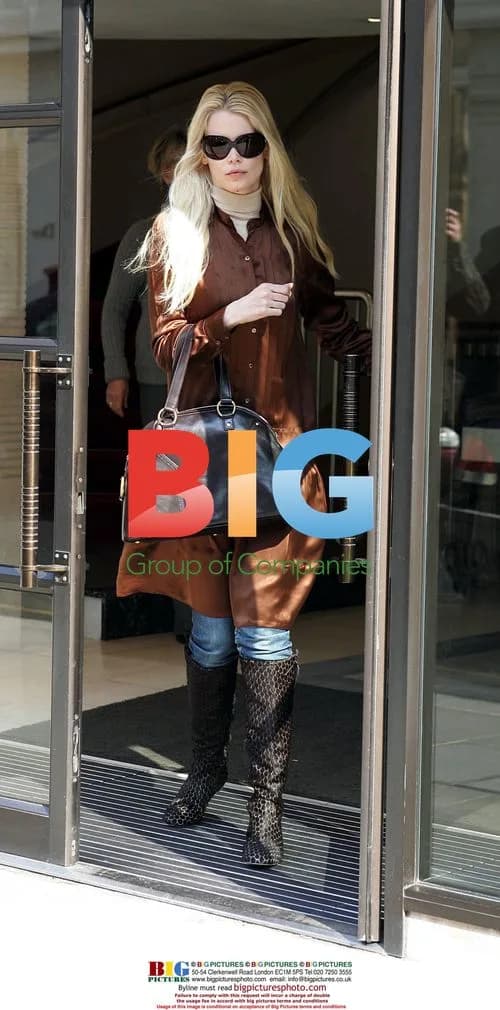 Claudia Schiffer Shopping in London