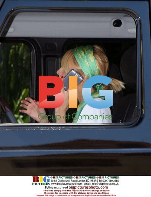 Nicole Richie at Starbucks and with DJAM