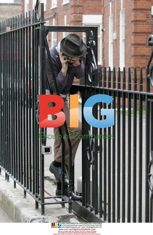 Pete Doherty Spotted Taking Shortcut