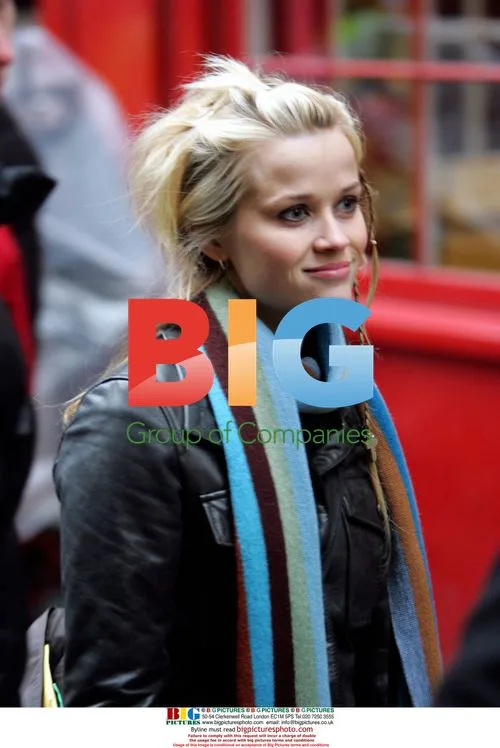 Reese Whiterspoon on Movie Set