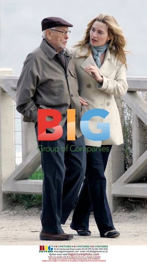 Kate Winslet and Eli Wallach filming 'Holiday' in Santa Monica