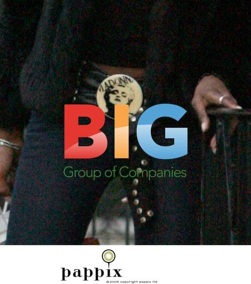 Naomi Campbell Shoe Hunt in London